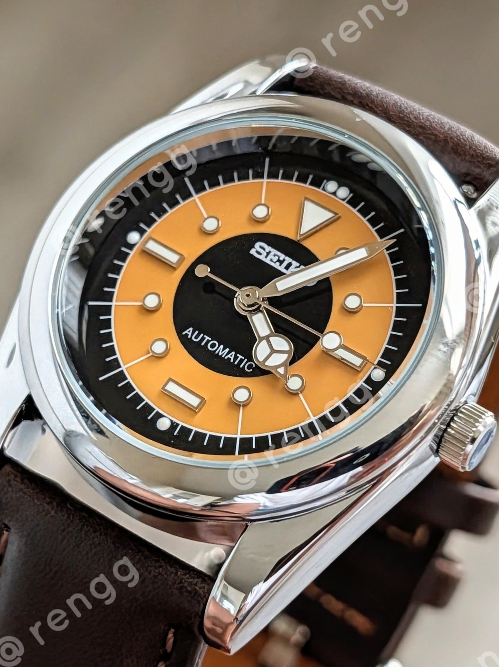 Seiko Yellow & Black "THE EYE" Leather Strap Watch Smooth Sweep Second